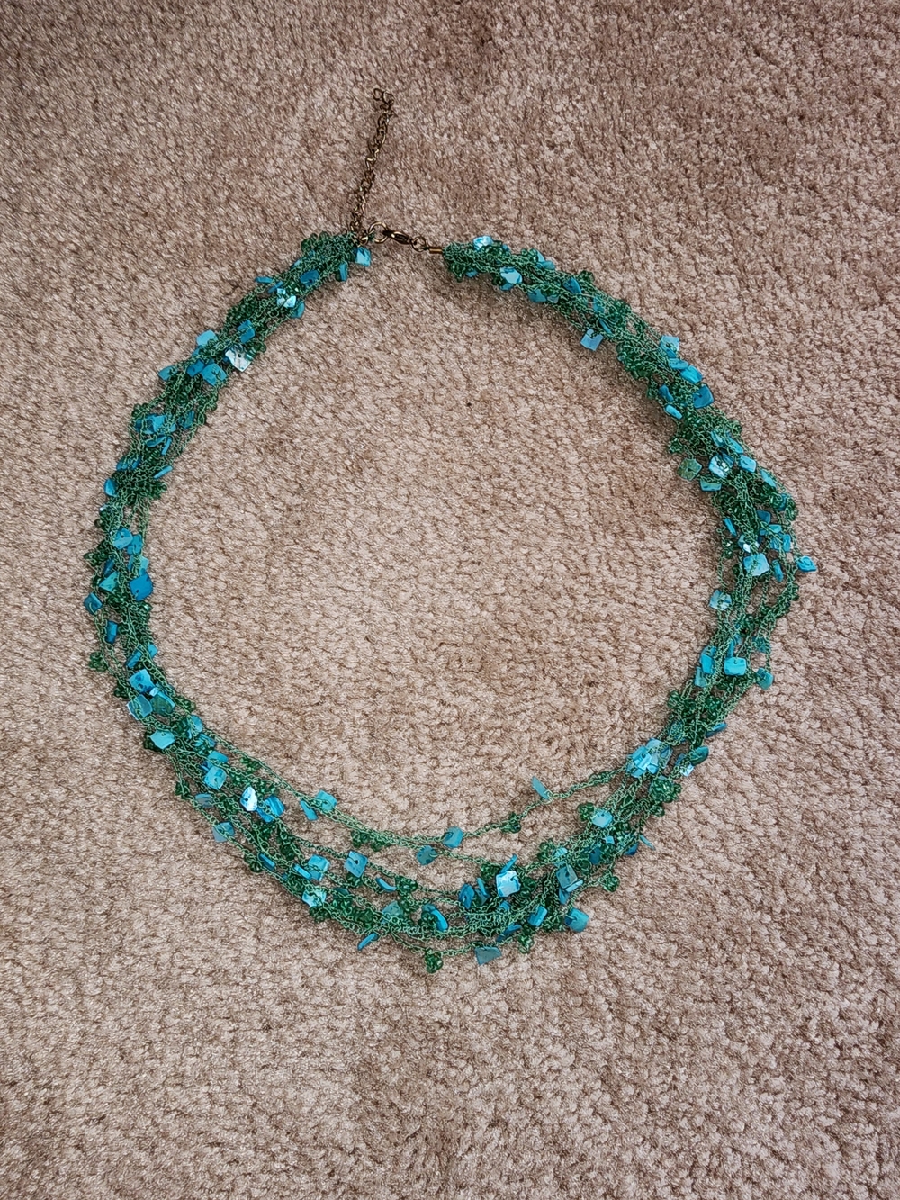 Necklace-Green Multi-Strand Bead $11 GOOD